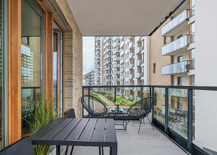 Bright & Modern Apartment With Parking Near Arena Gdansk By Noclegi Renters