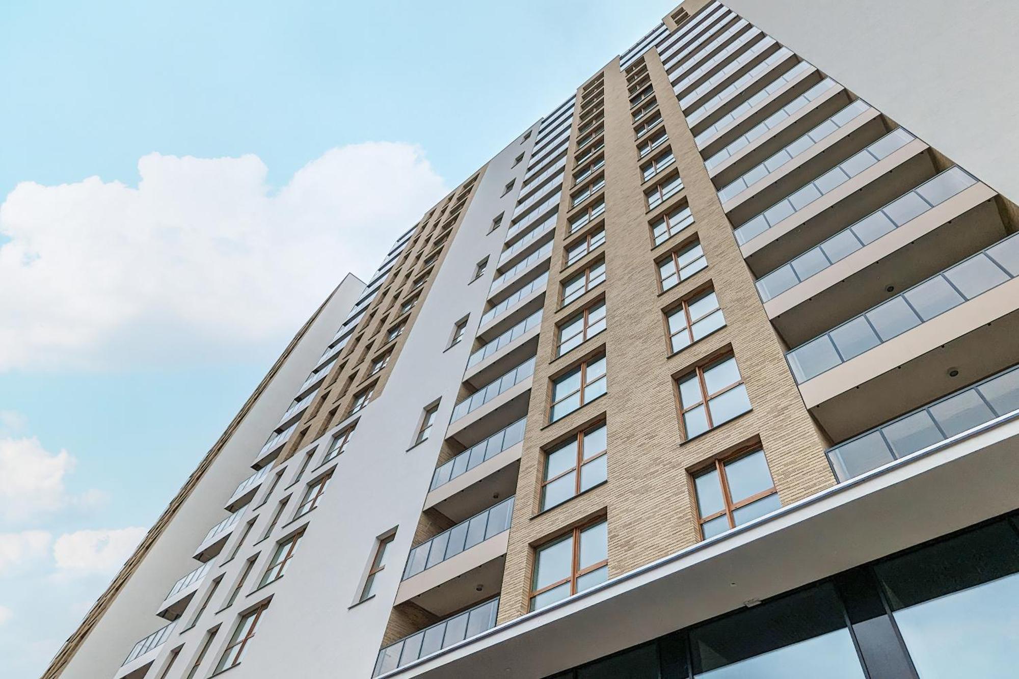 Apartment Bright & Modern With Parking Near Arena By Renters Gdansk