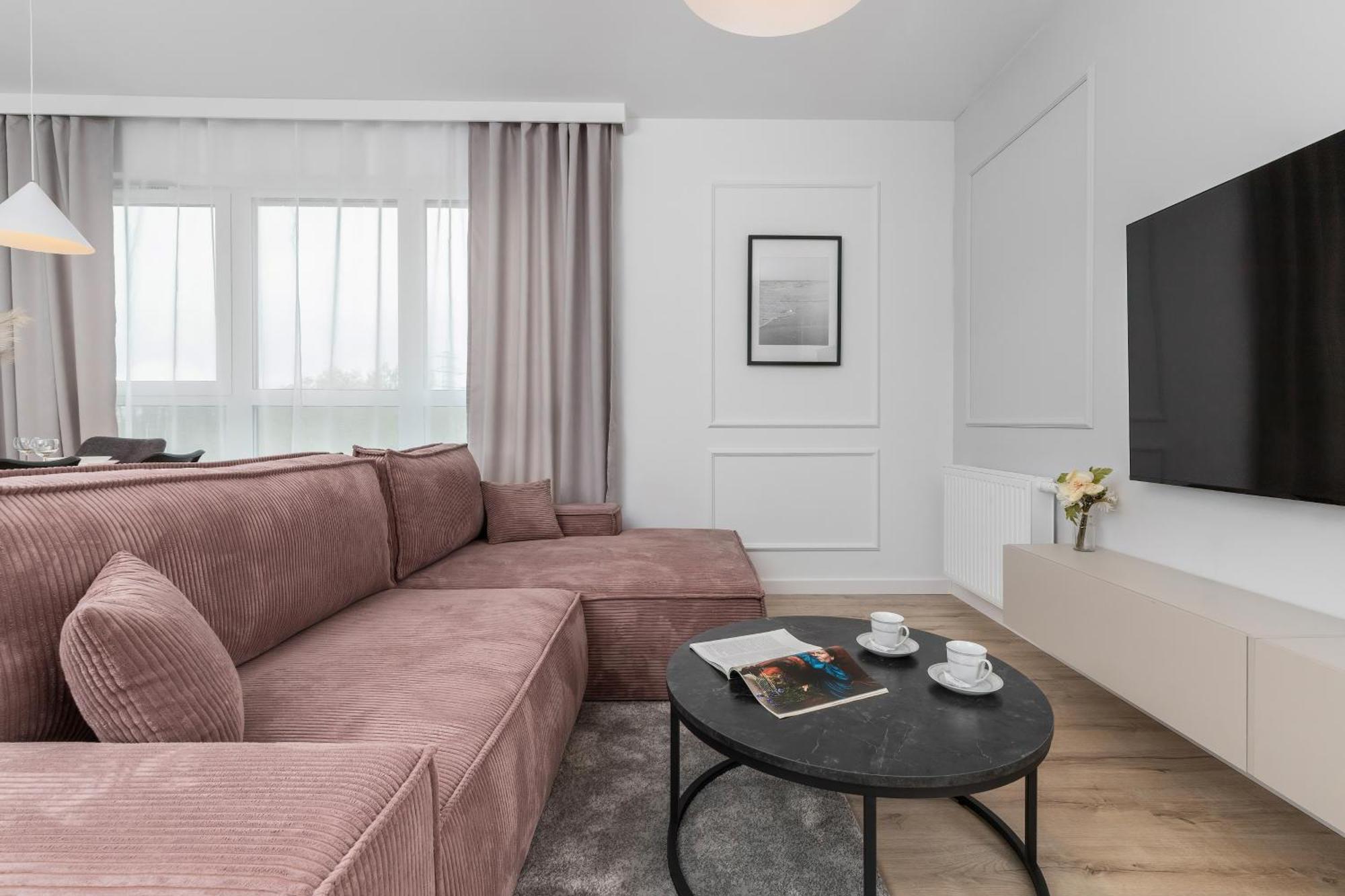 Bright & Modern With Parking Near Arena By Renters Apartment Gdansk